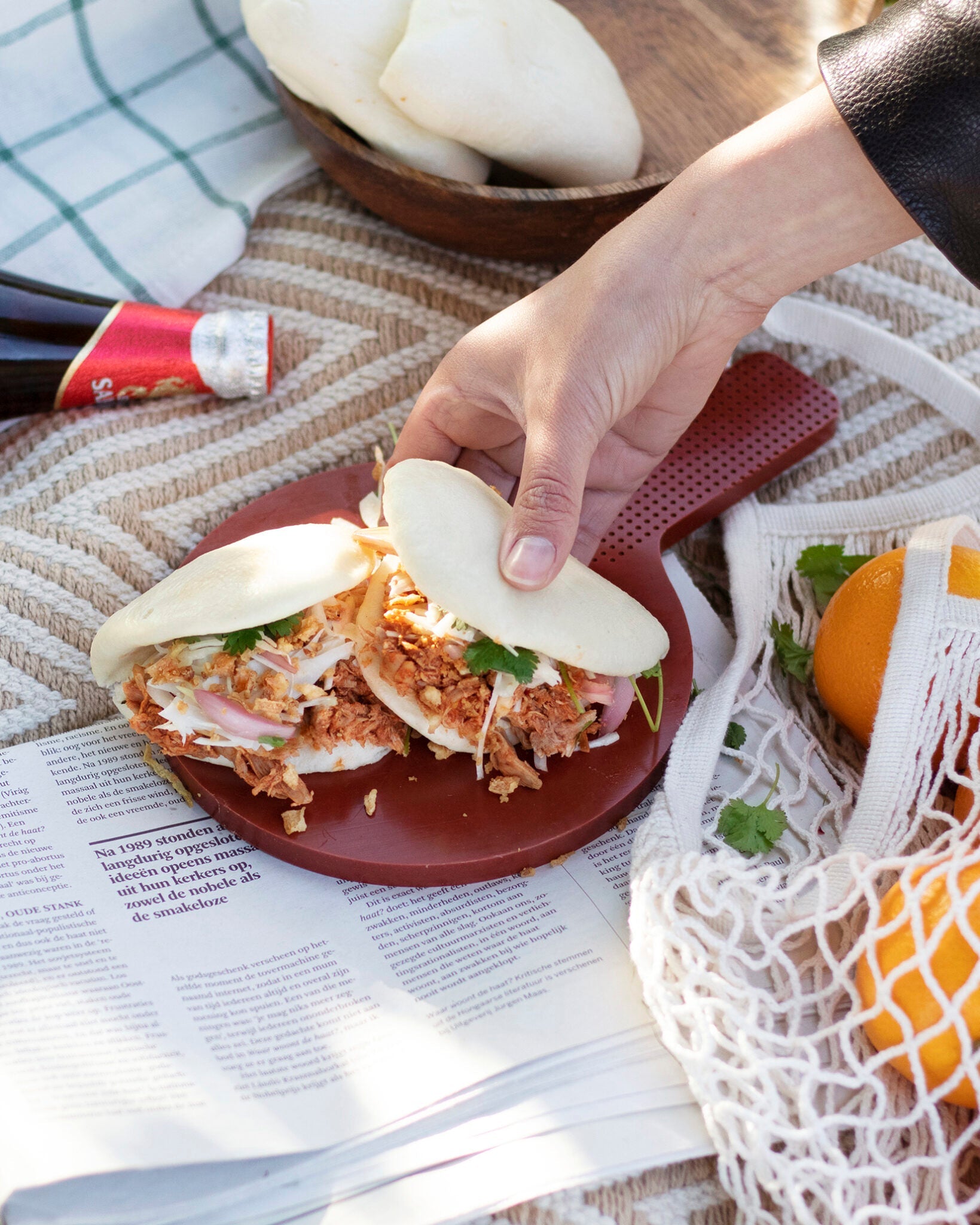 Pulled chicken bao buns